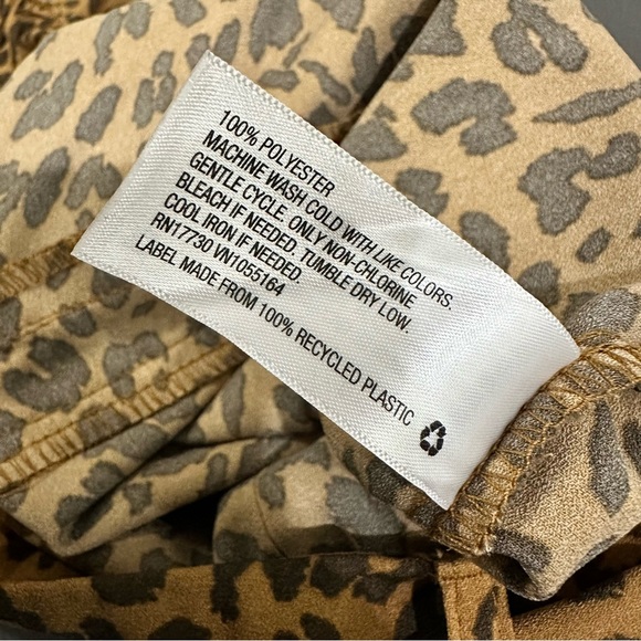 Animal Print Bag Shorts • XXL - Picture 11 of 11